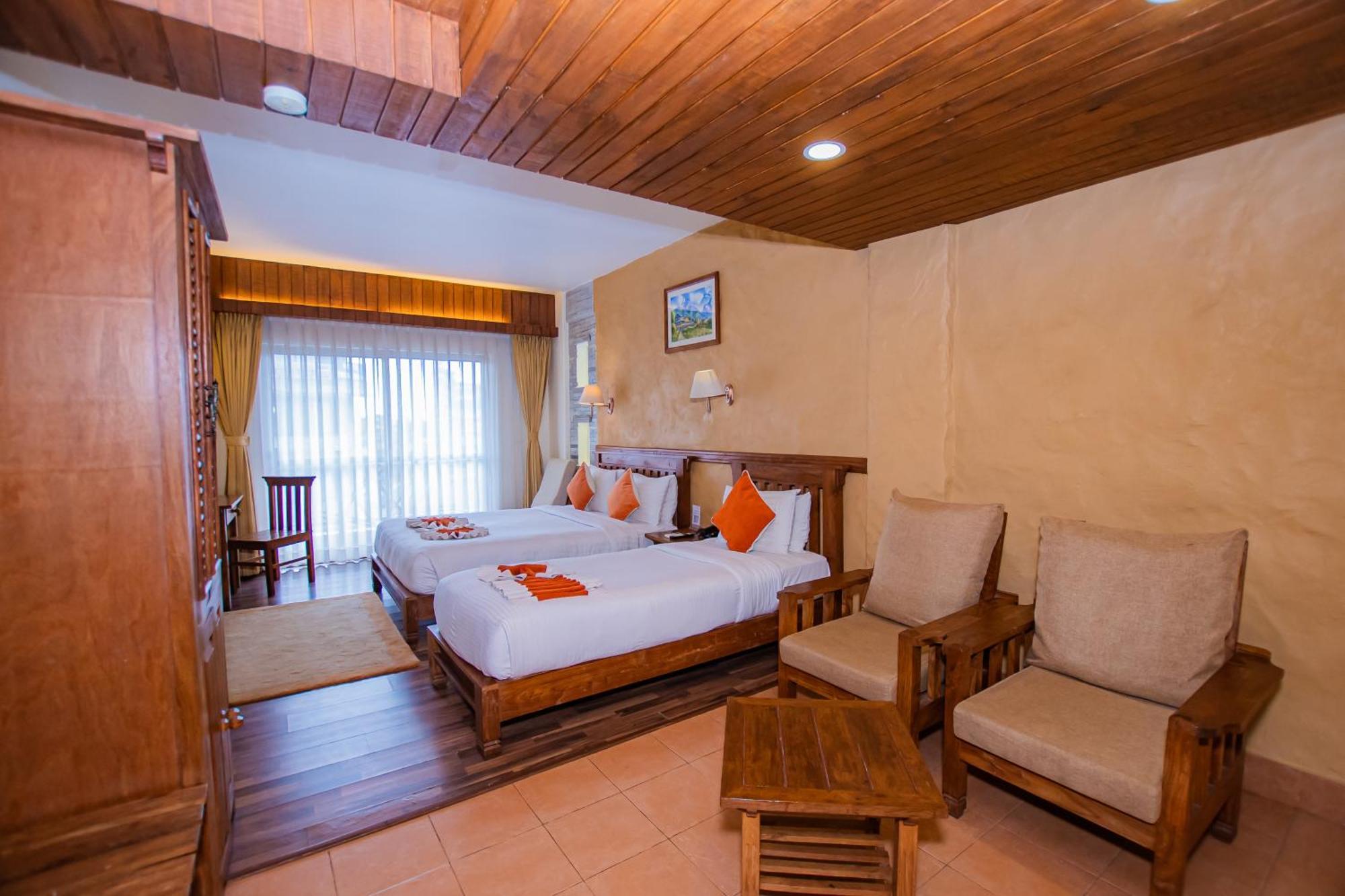 Pokhara Batika Hotel Luaran gambar
