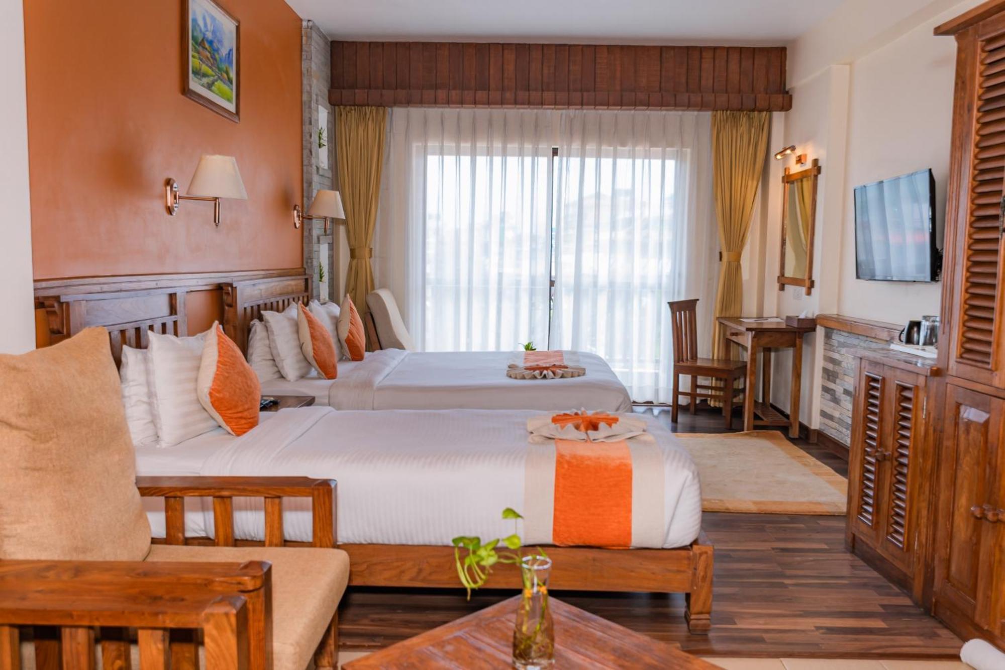 Pokhara Batika Hotel Luaran gambar