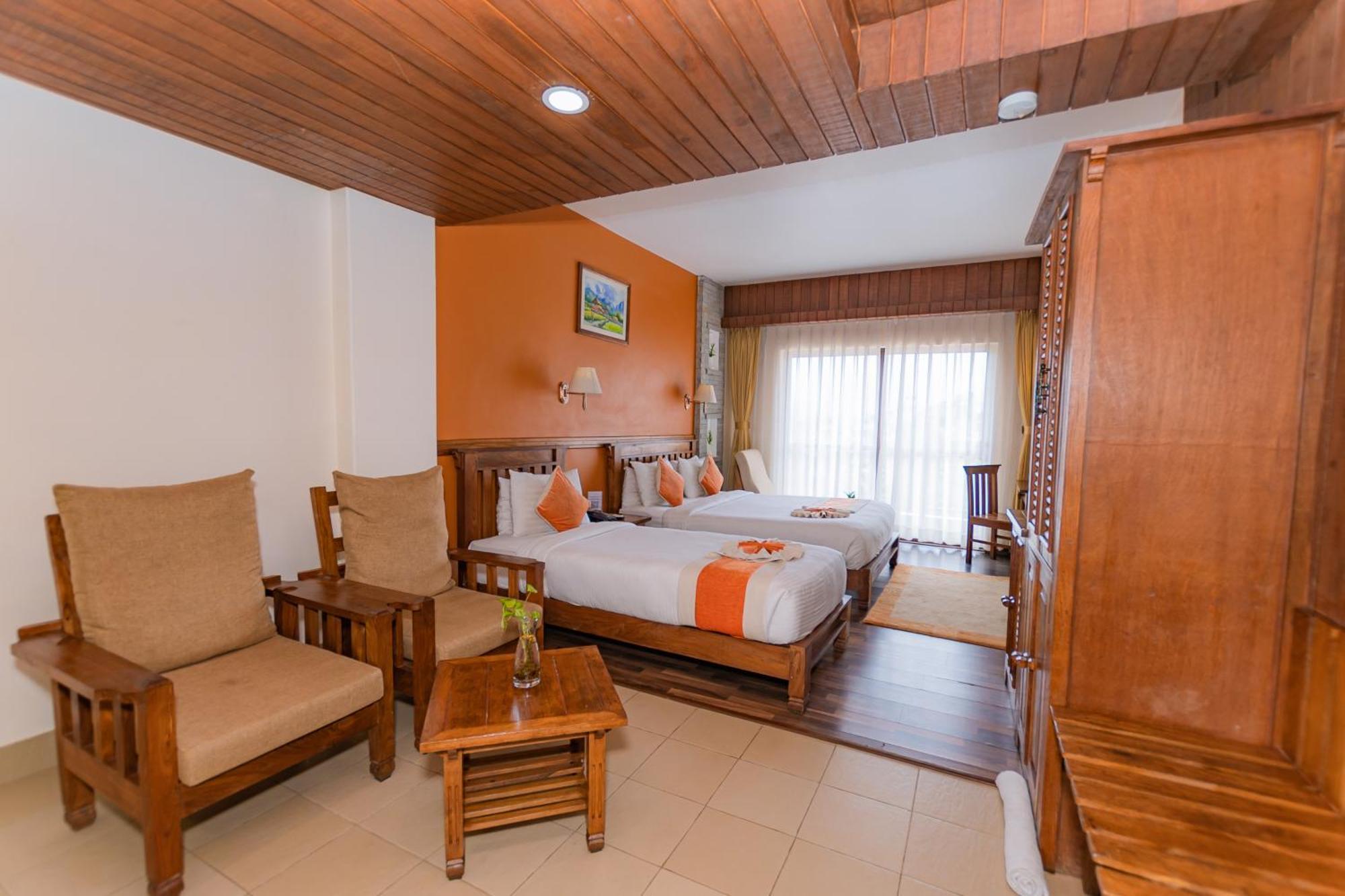 Pokhara Batika Hotel Luaran gambar