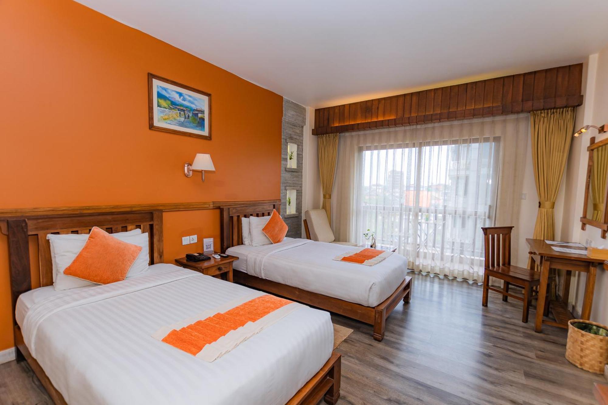 Pokhara Batika Hotel Luaran gambar