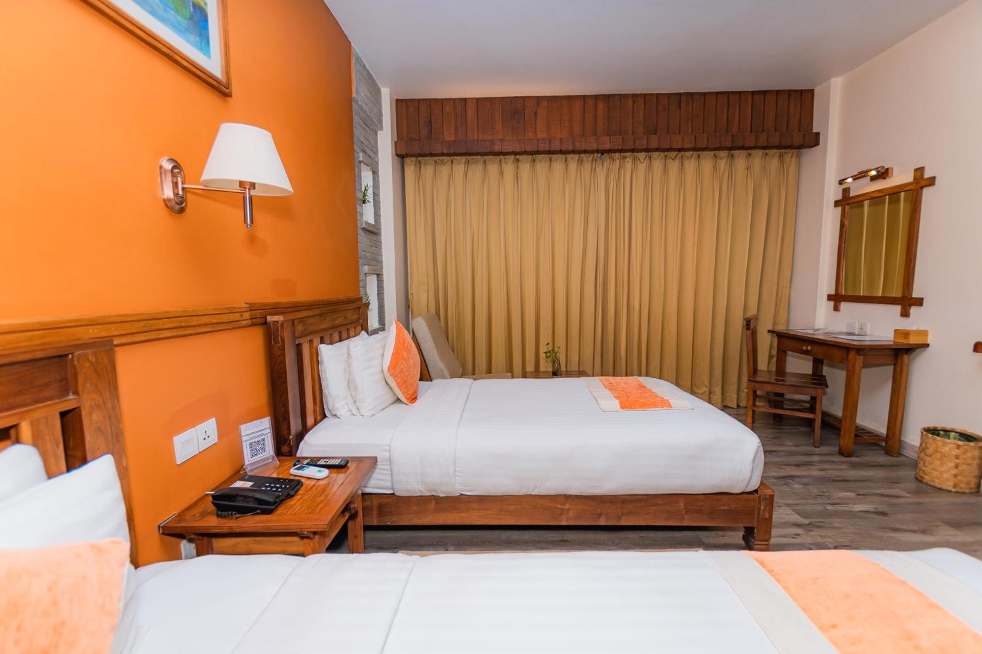 Pokhara Batika Hotel Luaran gambar