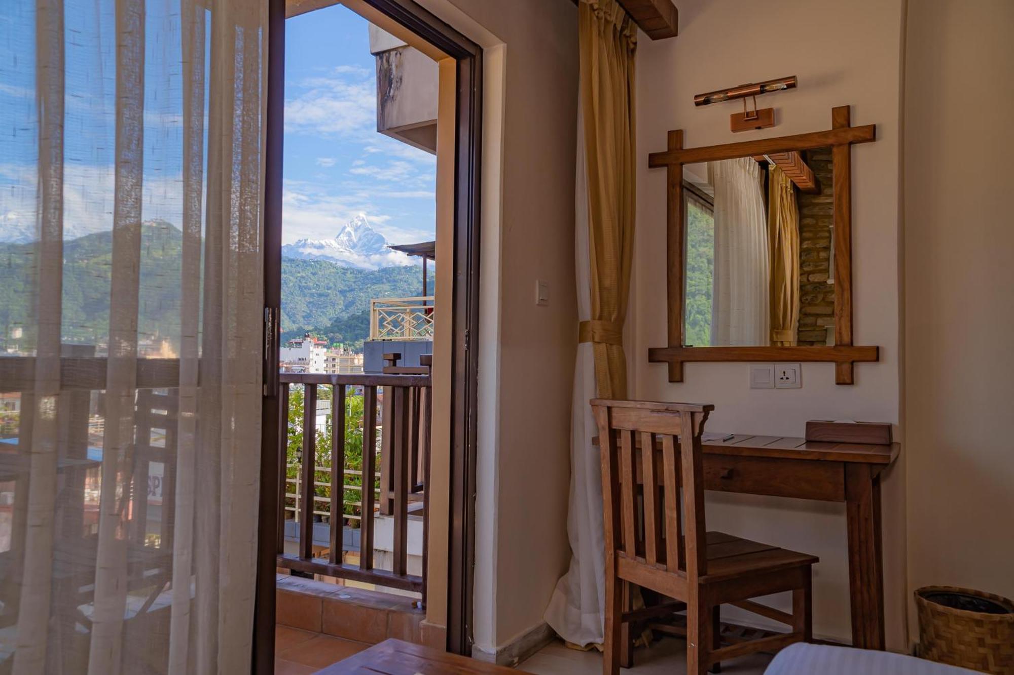 Pokhara Batika Hotel Luaran gambar