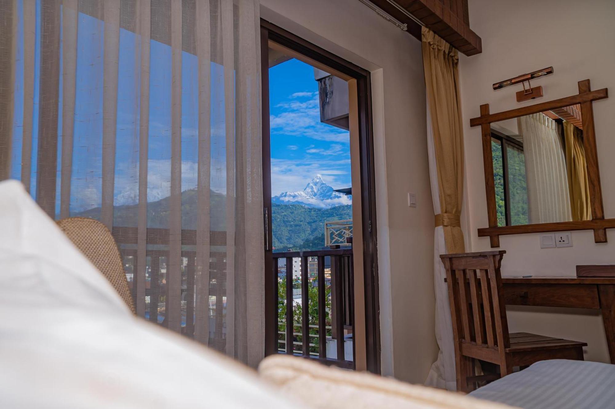 Pokhara Batika Hotel Luaran gambar