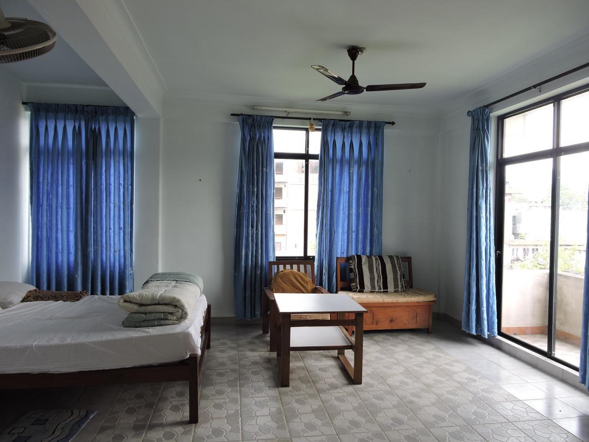 Pokhara Batika Hotel Luaran gambar
